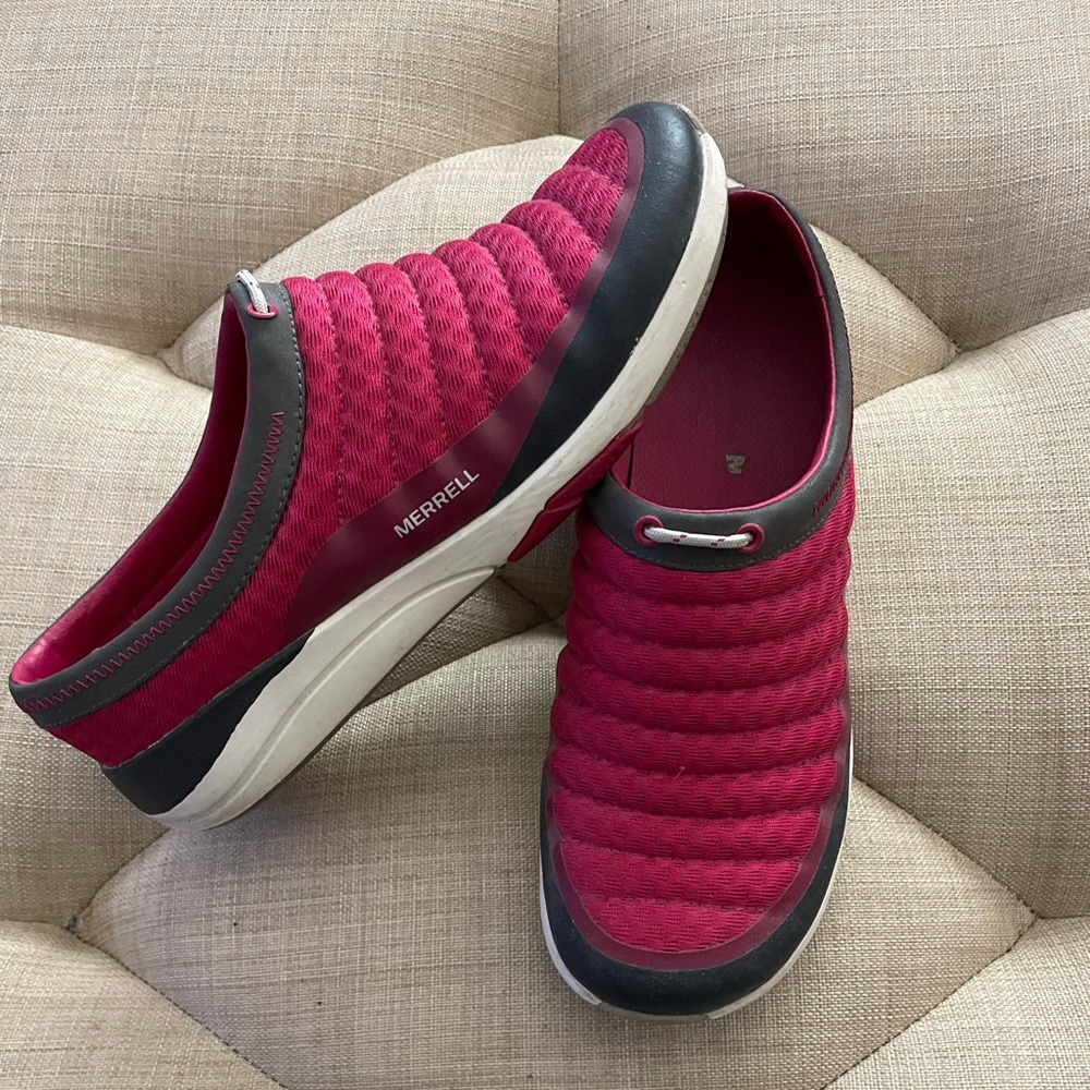 Merrell Women's Magenta and Black Performance Footwear Slip-On Sneakers - Picture 2 of 4